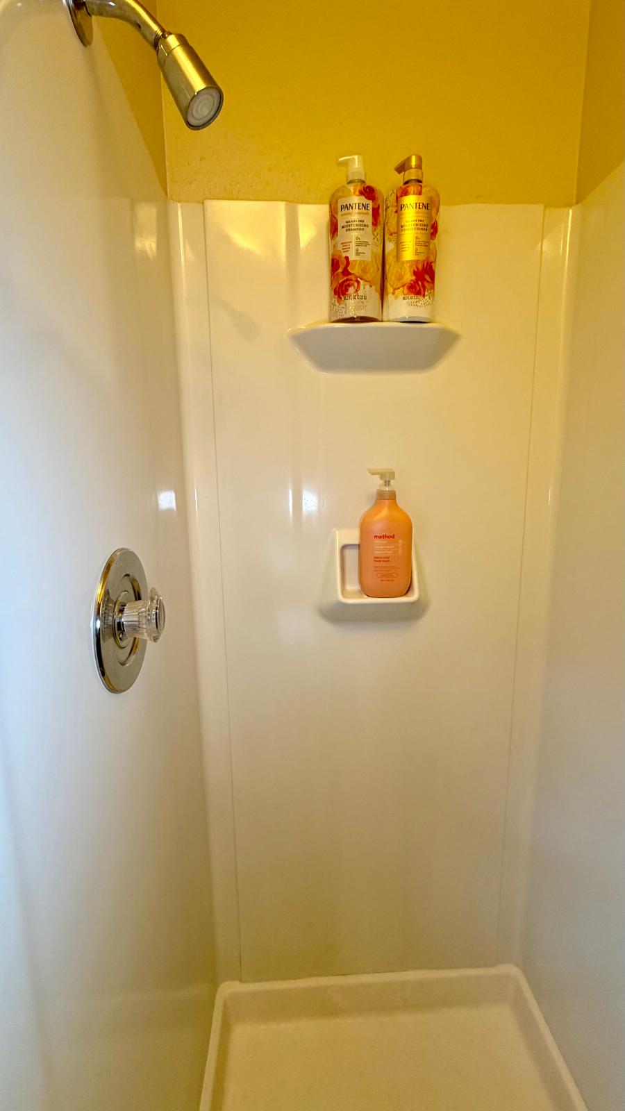 Shower with Amenities